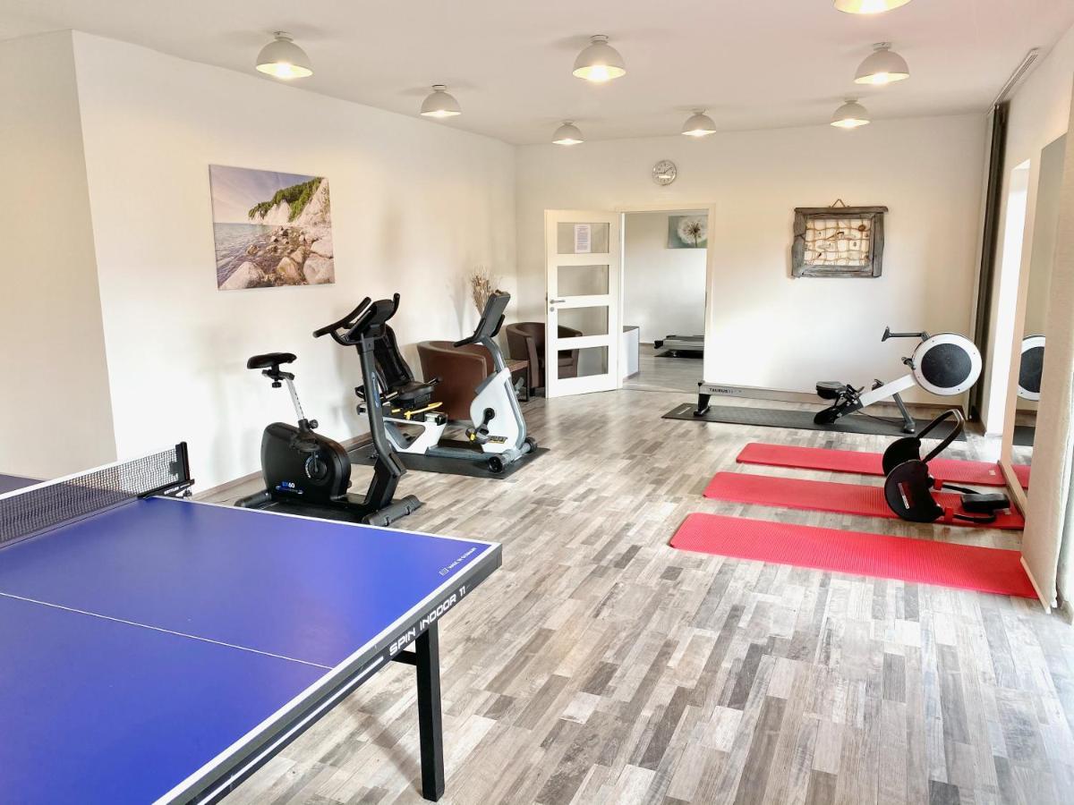 Moenchgut Living & Spa Gager Eksteriør billede A home gym