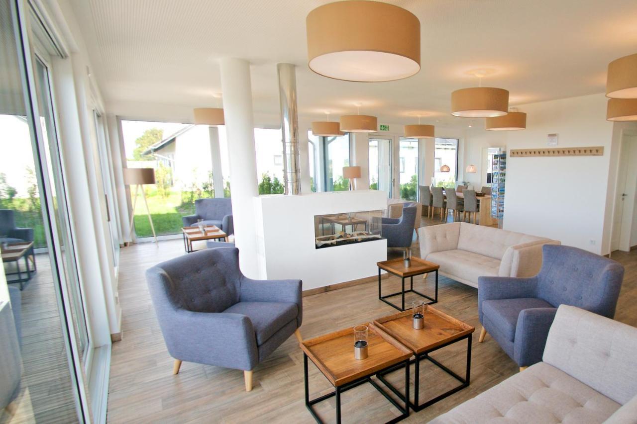 Moenchgut Living & Spa Gager Eksteriør billede The interior of the airport