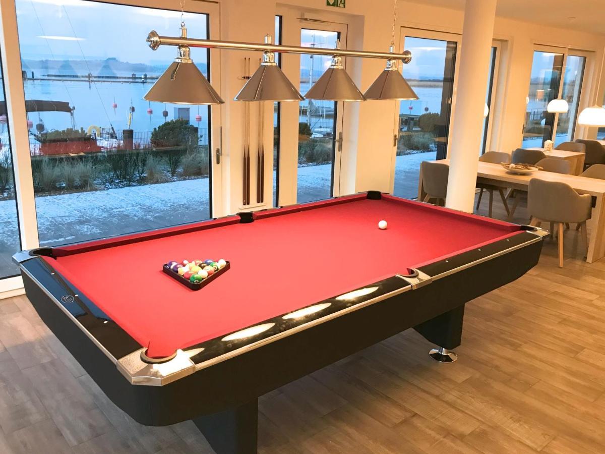 Moenchgut Living & Spa Gager Eksteriør billede Pool table
