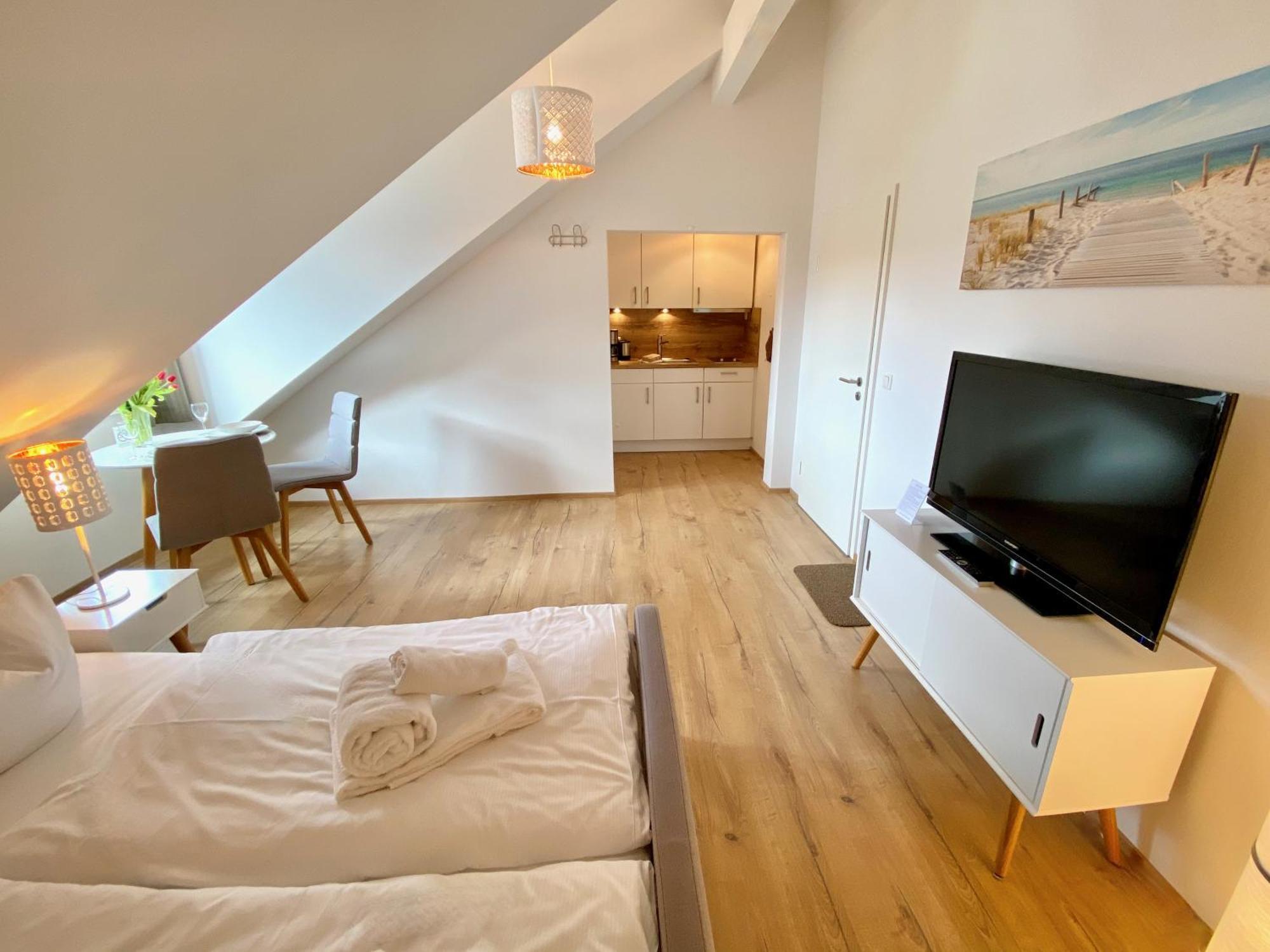 Moenchgut Living & Spa Gager Værelse billede A typical studio apartment